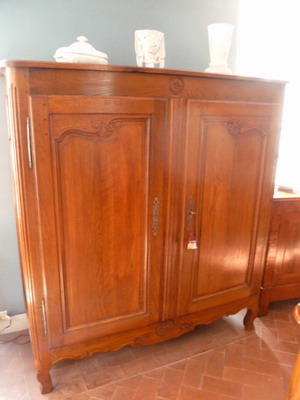 Buffet haut ou armoire" bassette" en chêne