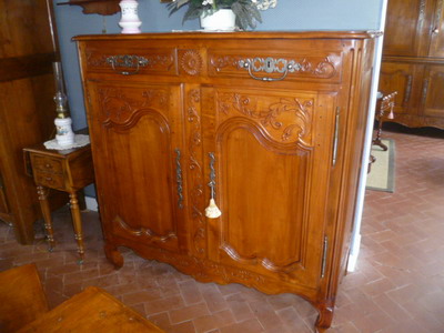 Buffet briard en merisier